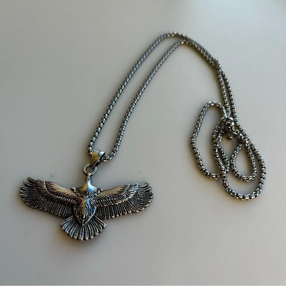 Vintage style Eagle Pendant Necklace With Stainless Steel Chain‎